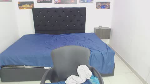 Snapshot of playboy_sex6 chatting on December 11, 2024, 8:07 pm PETER online show from December 11, 2024, 8:07 pm