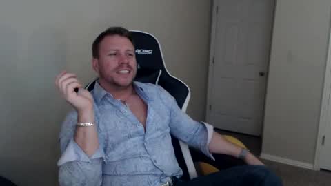 Snapshot of player2pawns chatting on January 15, 2026, 4:17 am Player online show from January 15, 2026, 4:17 am