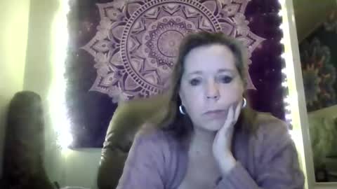 playfulmaryjane2017 online show from January 17, 2026, 6:33 pm