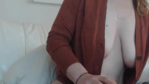 PlayfulSamira online show from September 30, 2025, 9:36 am