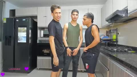 Snapshot of playhardsex chatting on February 7, 2026, 11:08 pm online show from February 7, 2026, 11:08 pm