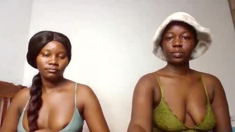 Snapshot of playhouse_crew chatting on June 1, 2026, 4:25 am jagau palomaivy and lucian online show from June 1, 2026, 4:25 am