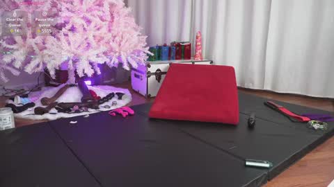 Snapshot of playtimewithv chatting on December 26, 2024, 6:41 am Horny Housewife V  Husband online show from December 26, 2024, 6:41 am