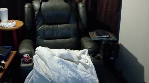 Snapshot of playtoy1969 chatting on February 12, 2025, 10:14 am playtoy1969 online show from February 12, 2025, 10:14 am