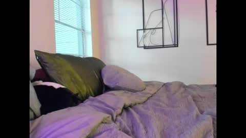 Snapshot of playwithpetra chatting on November 11, 2025, 11:16 pm PlaywithPetra online show from November 11, 2025, 11:16 pm