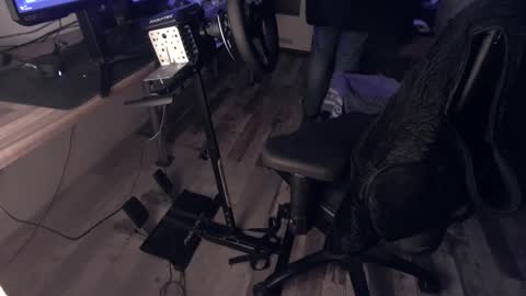 Snapshot of plboy23 chatting on December 18, 2025, 6:36 pm Hello ask me . Im glad to see you here in my room. Welcome PVT is open online show from December 18, 2025, 6:36 pm