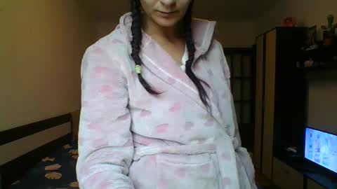 pleas3s_sweet online show from February 11, 2025, 7:33 am