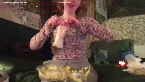 Snapshot of please_doe_stop chatting on February 25, 2025, 8:58 am please_doe_stop online show from February 25, 2025, 8:58 am