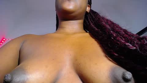 Snapshot of pleassing_ebonny chatting on January 8, 2025, 7:13 pm CHARLOTTE online show from January 8, 2025, 7:13 pm