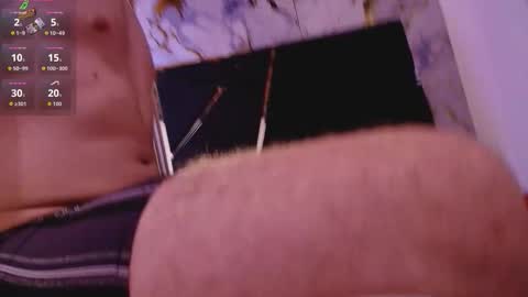 JUAN AND JULI online show from October 30, 2025, 10:32 pm