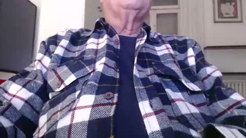 pllkgh45ymn online show from October 12, 2025, 7:35 pm