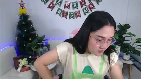 Snapshot of ploysaithailand chatting on December 19, 2024, 12:01 pm Ploysai online show from December 19, 2024, 12:01 pm