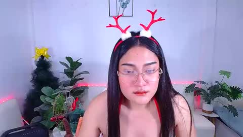 Ploysai online show from November 20, 2025, 1:00 pm