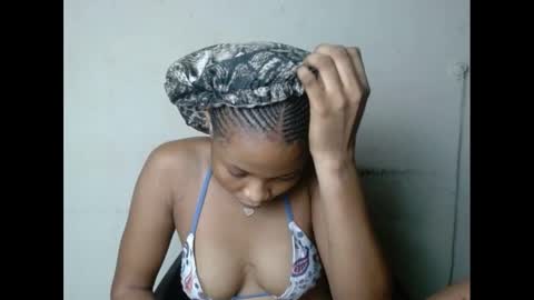 plumnjuicyx online show from February 19, 2025, 5:38 am