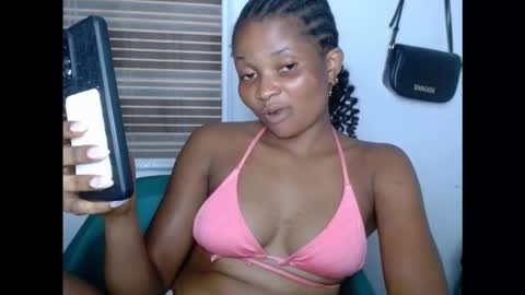 plumnjuicyx online show from November 19, 2025, 9:26 pm