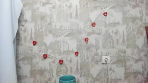 Snapshot of pocahontas654 chatting on December 18, 2024, 4:39 pm Erica online show from December 18, 2024, 4:39 pm