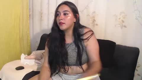 Lily online show from December 15, 2024, 2:16 pm