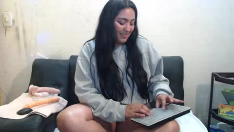 Lily online show from January 18, 2025, 7:59 am