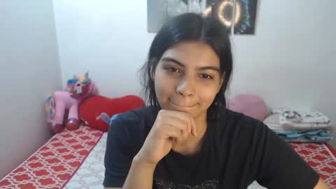 Snapshot of pocahontas_princess__ chatting on September 26, 2025, 1:59 pm Pocahontas online show from September 26, 2025, 1:59 pm