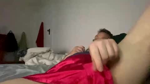 Snapshot of podge00 chatting on February 25, 2025, 1:06 pm Dave online show from February 25, 2025, 1:06 pm