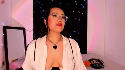 Willow                      Hours 12pm to 630pm Colombian time FRIDAY AND SUNDAY FREE DAYS online show from January 27, 2025, 8:28 pm