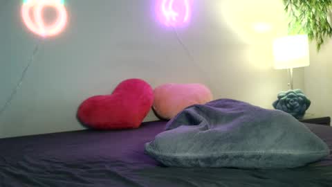 Snapshot of poisonedpeach chatting on March 12, 2025, 2:52 am Jenna online show from March 12, 2025, 2:52 am