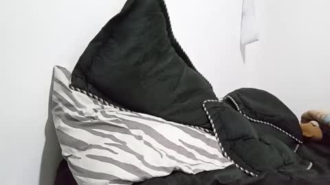 pol eros online show from March 6, 2025, 9:31 pm