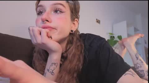 Snapshot of poli_blink chatting on March 4, 2026, 12:11 pm polina online show from March 4, 2026, 12:11 pm