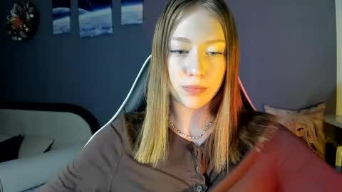 Snapshot of polihoney chatting on February 13, 2025, 6:27 pm Polina online show from February 13, 2025, 6:27 pm
