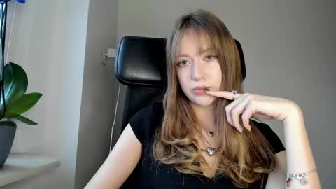 Polina online show from February 25, 2026, 3:10 pm