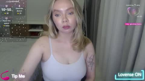 PolinaJones online show from December 4, 2025, 3:43 pm