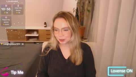 Snapshot of polinajones chatting on February 7, 2026, 8:12 pm PolinaJones online show from February 7, 2026, 8:12 pm