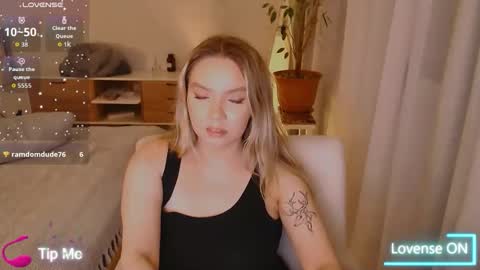Snapshot of polinajones chatting on February 12, 2026, 7:53 pm PolinaJones online show from February 12, 2026, 7:53 pm