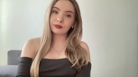 polishangel222 online show from March 21, 2026, 1:26 pm