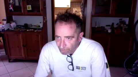 Snapshot of pollux62 chatting on December 21, 2025, 1:51 pm Pollux online show from December 21, 2025, 1:51 pm