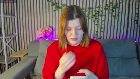 Snapshot of polly__mayer chatting on February 2, 2026, 12:53 am Polly online show from February 2, 2026, 12:53 am