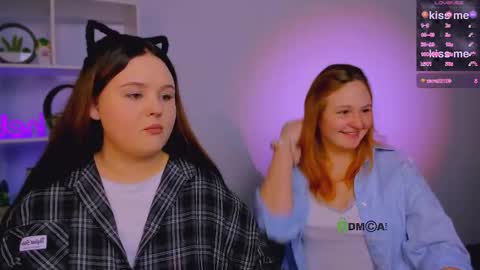 polly_cute1 online show from March 23, 2026, 7:29 pm