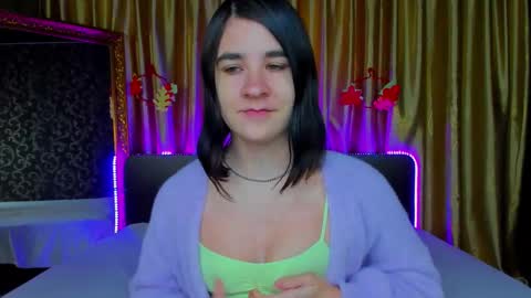 Polly online show from November 20, 2025, 7:30 am