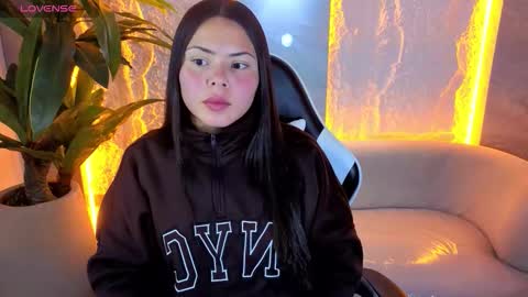 Snapshot of polly_tx chatting on February 24, 2026, 3:04 am Online 2200 to 600 online show from February 24, 2026, 3:04 am