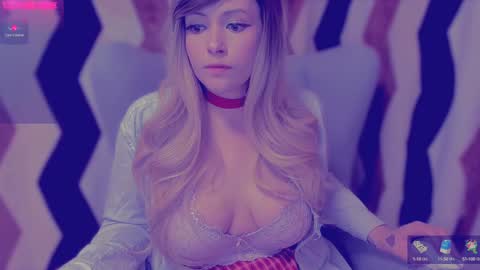 Snapshot of polly_wow chatting on December 7, 2024, 8:49 pm Polly online show from December 7, 2024, 8:49 pm