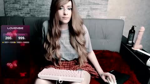 Snapshot of polly_wow chatting on February 15, 2025, 8:43 pm Polly online show from February 15, 2025, 8:43 pm