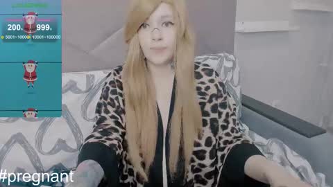 Snapshot of polly_wow chatting on September 21, 2025, 11:34 am Polly online show from September 21, 2025, 11:34 am