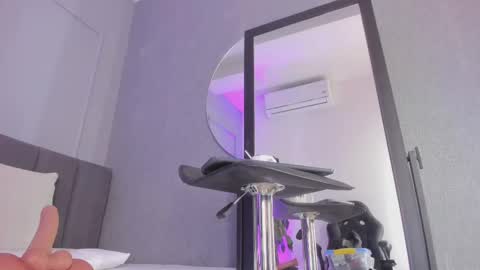 Snapshot of pollybabe_ chatting on October 9, 2025, 10:35 am POLLY online show from October 9, 2025, 10:35 am