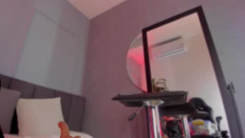 Snapshot of pollybabe_ chatting on November 24, 2025, 10:37 am POLLY online show from November 24, 2025, 10:37 am