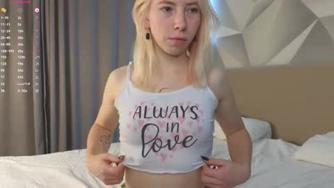 Anna online show from December 14, 2025, 4:23 pm