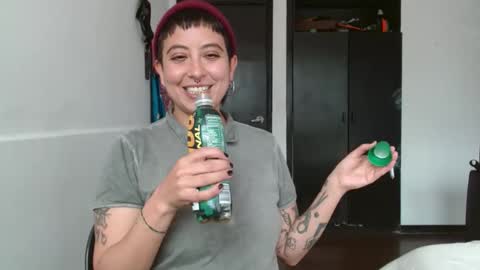 Poly online show from December 11, 2024, 8:07 pm