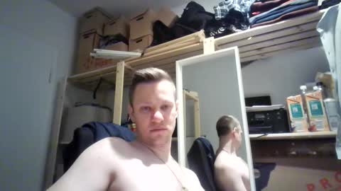 Snapshot of pommesmiteiscreme chatting on February 15, 2026, 2:08 am pommesmiteiscreme online show from February 15, 2026, 2:08 am