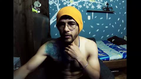 Snapshot of ponzothc chatting on February 22, 2026, 9:35 pm ponzothc online show from February 22, 2026, 9:35 pm