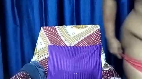 poojalady online show from October 16, 2025, 3:35 pm