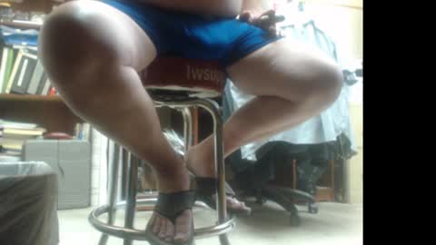 Snapshot of popstarbiker chatting on September 18, 2025, 12:01 am Pop online show from September 18, 2025, 12:01 am